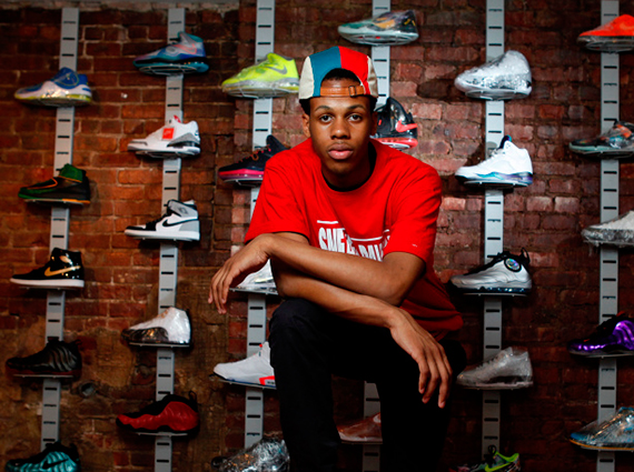 sneaker pawn online