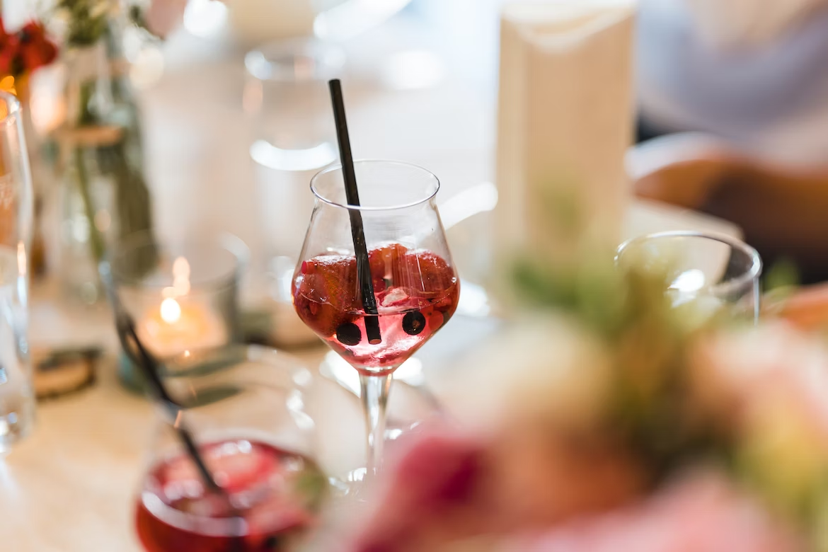 Make Your Guests Happy: Easy And Delicious Food Ideas For Entertaining