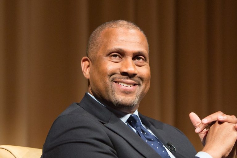 Tavis Smiley Show Expands To New York City's 