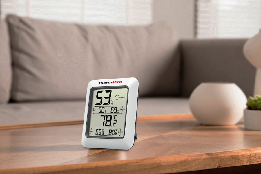 A nedvess&eacute;gm&eacute;rő megmutatja a levegő relat&iacute;v p&aacute;ratartalm&aacute;t