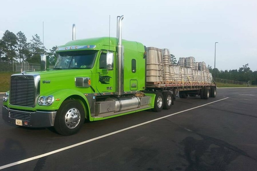 How To Reduce Risk And Liability In Flatbed Trucking